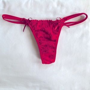 NWT Gorgeous Sexy Women’s Thong Panty Red Spandex/Lace Large